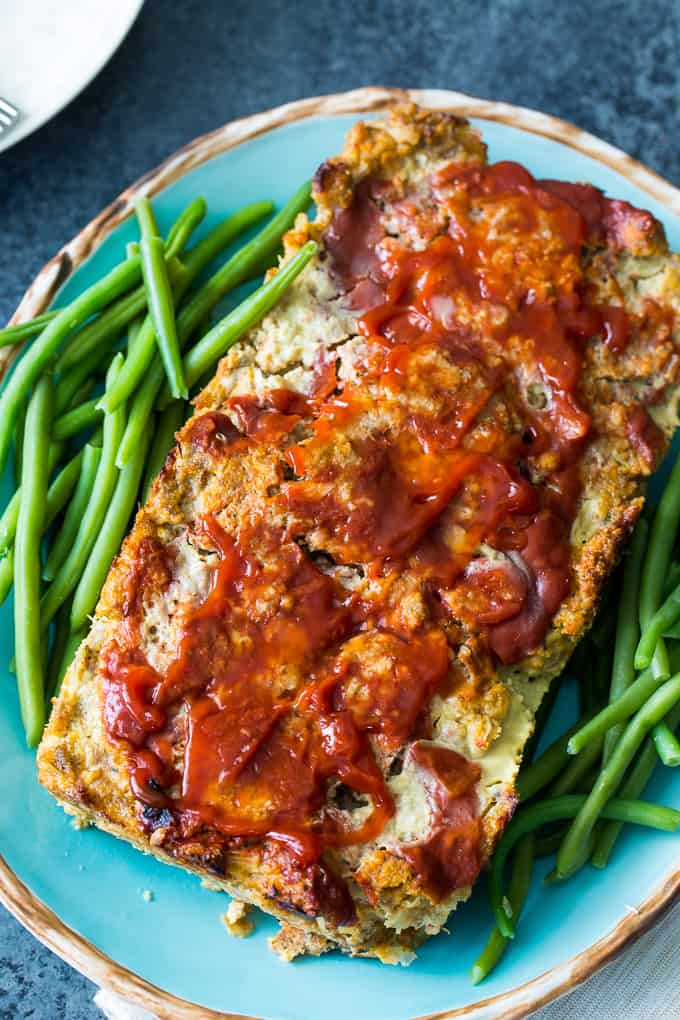 Skinny Meatloaf made with ground turkey